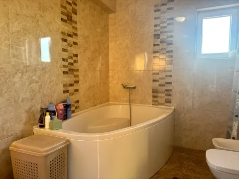 Prodaja, kuća, 302m², Mrčevac, Tivat - image 15