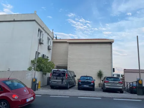 Sale, three bedroom apartment, 111m², Budva, Crna Gora - image 19