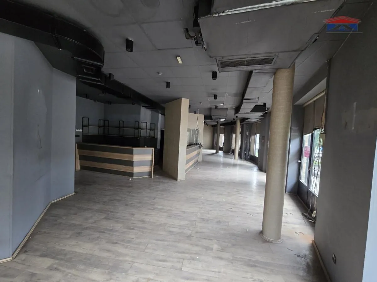 Rent, office space, 246m², Železnička Stanica, Novi Sad Sve Podlokacije