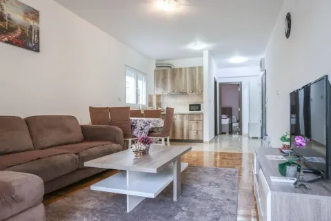 Rent, one bedroom apartment, 45m², Lazi, Budva - image 3