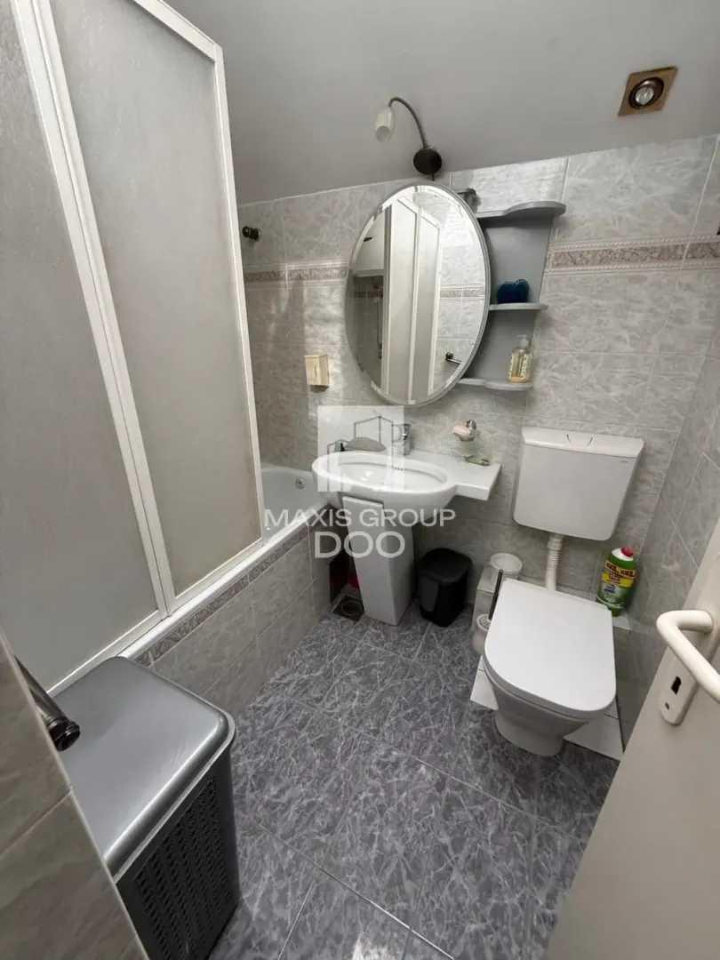 Prodaja, stan, 150m², Bežanija, Beograd