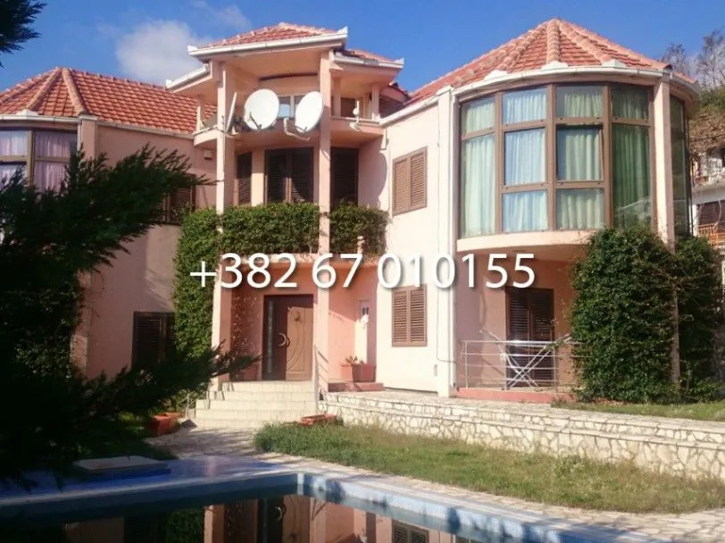 Prodaja, kuća, 210m², Haj-Nehaj, Bar