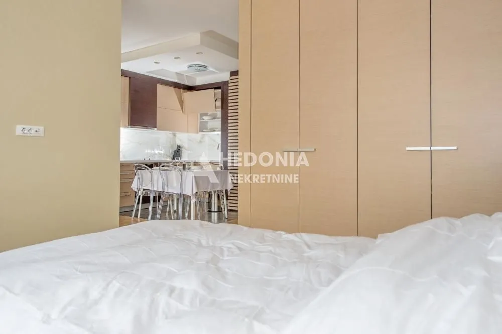 Rent, one bedroom apartment, 37m², Novi Beograd Blok 65, Novi Beograd Sve Podlokacije