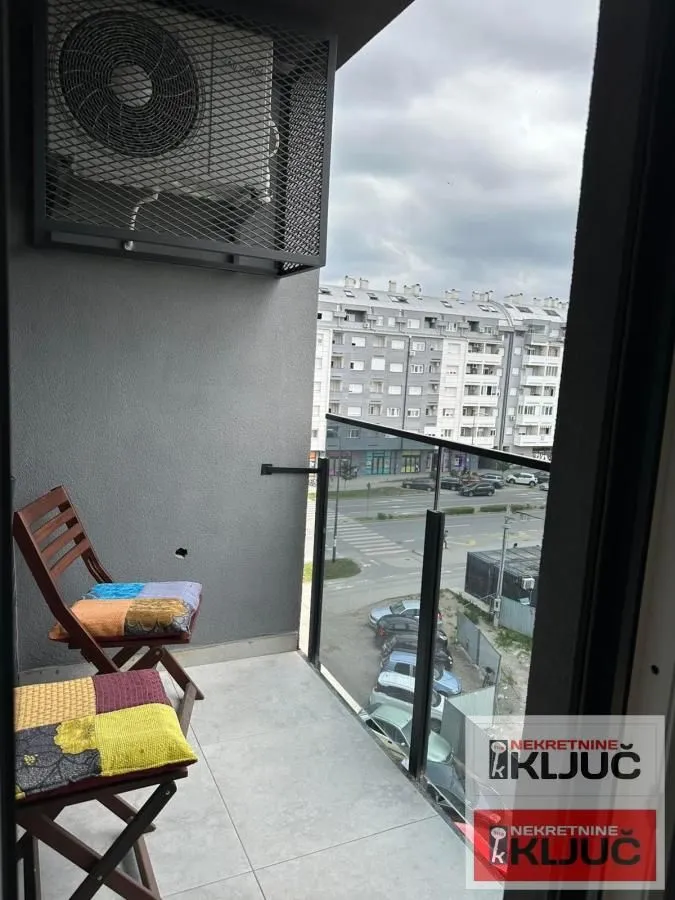 Izdavanje, jednosoban stan, 40m², Novo naselje, Novi Sad