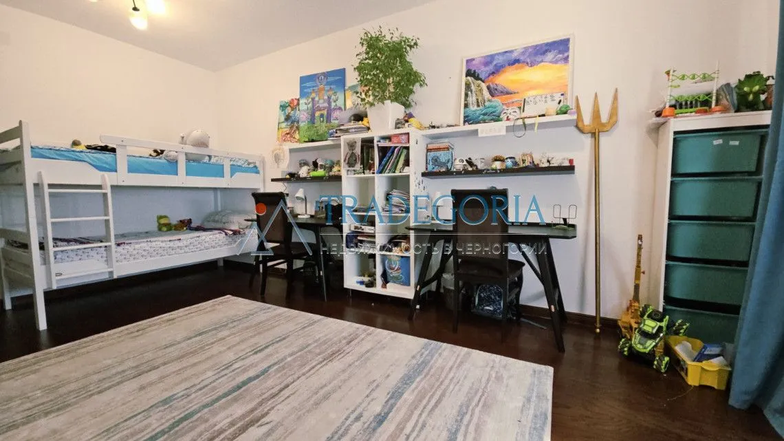 Prodaja, trosoban stan, 151m², Bar, Crna Gora
