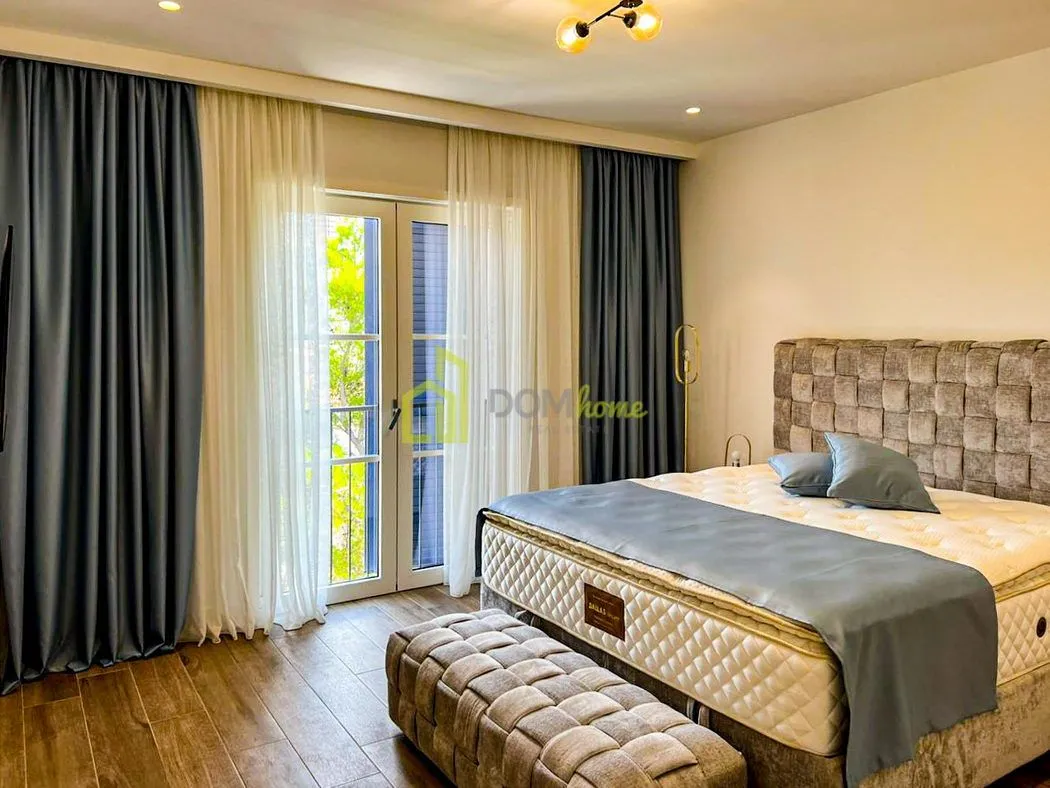 Izdavanje, jednosoban stan, 70m², Tivat, Crna Gora