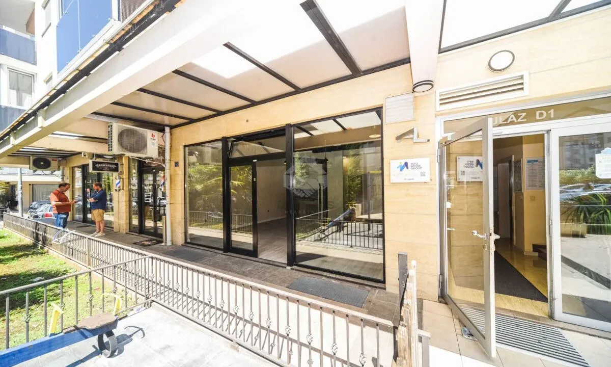 Rent, office space, 45m², City Kvart, Podgorica