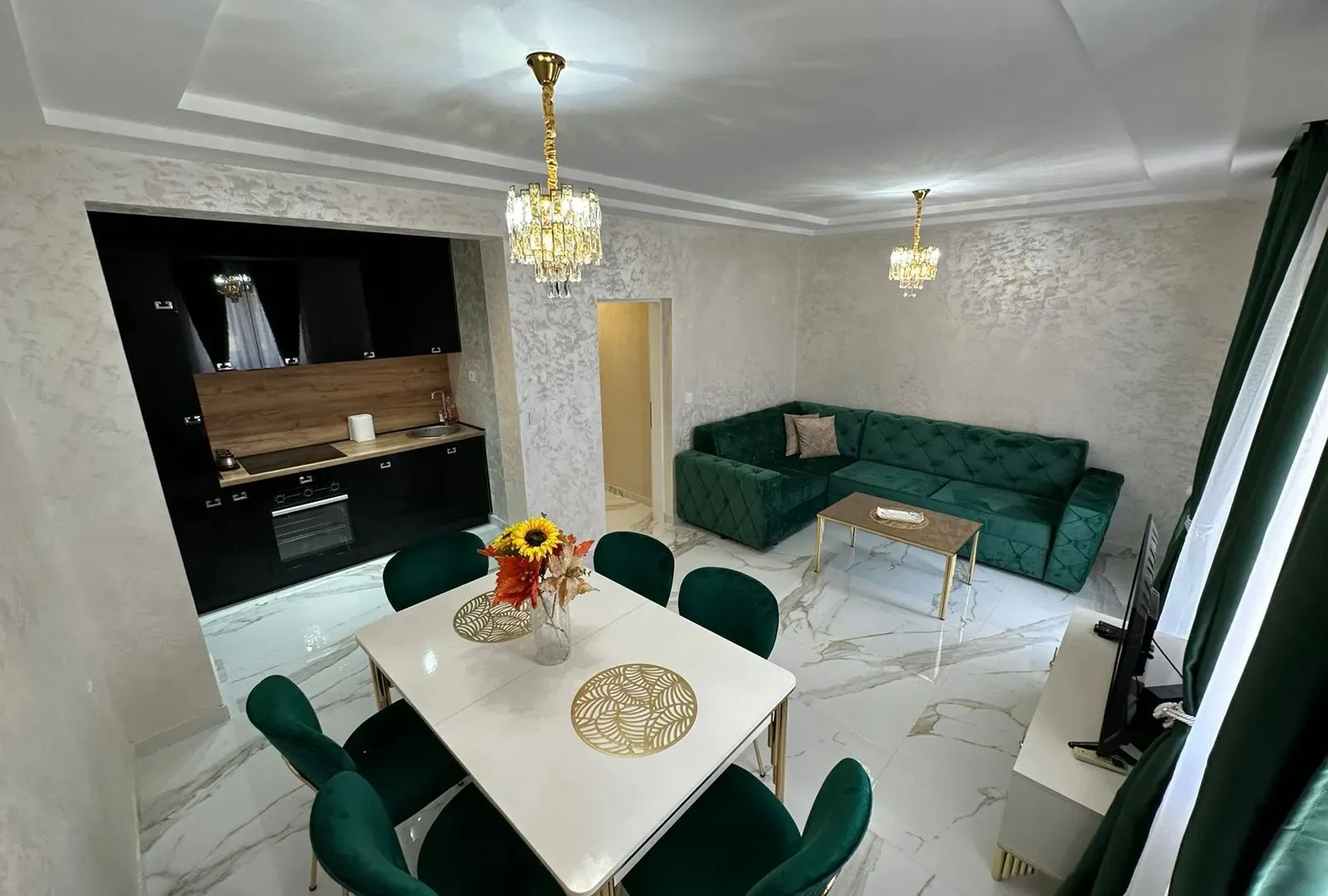 Rent, two bedroom apartment, 81m², Mažina, Tivat