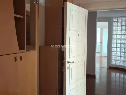 Izdavanje, četvorosoban stan, 203m², Vračar Hram, Vračar Sve Podlokacije - image 6