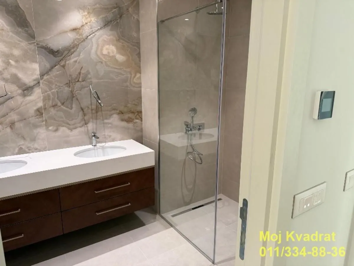 Sale, four bedroom apartment, 218m², Savski Venac, Beograd