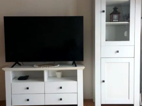 Izdavanje, dvosoban stan, 56m², Stari Aerodrom, Podgorica - image 2