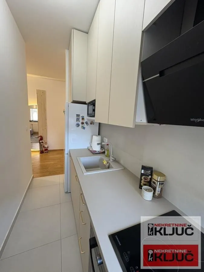 Prodaja, jednosoban stan, 39m², Rotkvarija, Novi Sad Sve Podlokacije