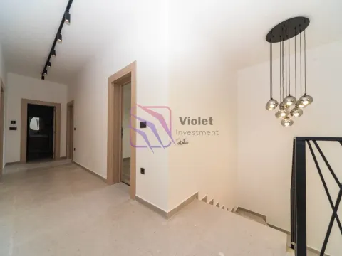 Sale, four bedroom apartment, 202m², Tološi, Podgorica - image 10