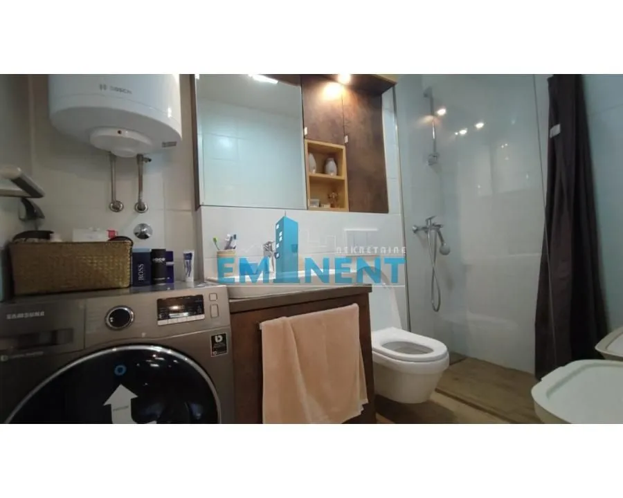 Prodaja, trosoban stan, 96m², Novi Beograd Blok 67, Novi Beograd Sve Podlokacije