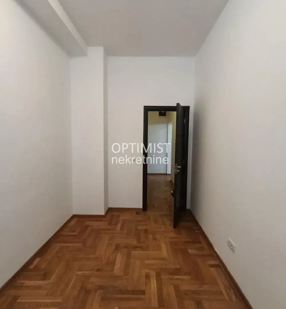 Prodaja, jednosoban stan, 70m², Čukarica, Beograd
