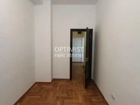 Prodaja, jednosoban stan, 70m², Golf Naselje, Beograd - image 9