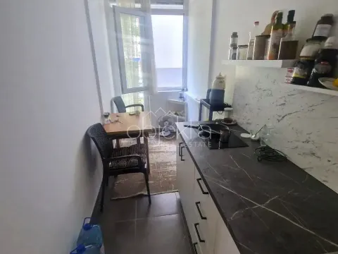 Prodaja, stan, 48m², Tivat, Crna Gora - image 4