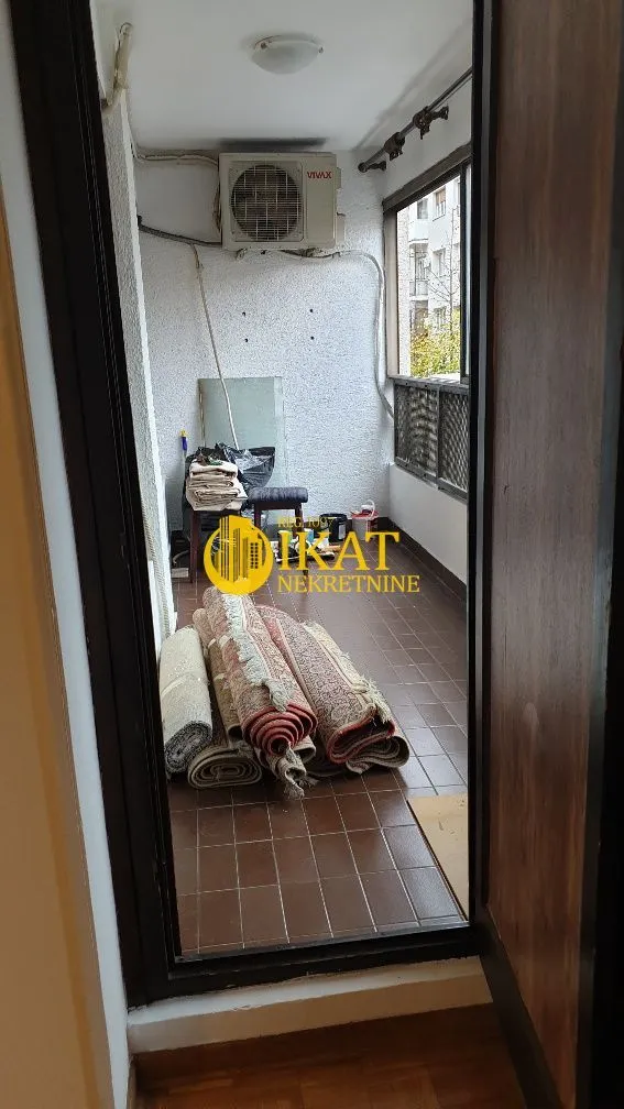 Rent, four bedroom apartment, 115m², Kalenić Pijaca, Vračar Sve Podlokacije
