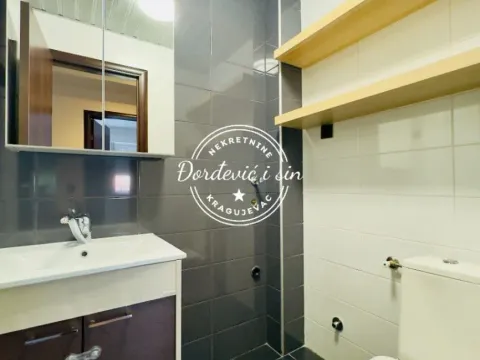 Sale, three bedroom apartment, 76m², Veliki park, Kragujevac - image 11