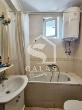 Rent, two bedroom apartment, 73m², Južni Bulevar, Vračar Sve Podlokacije - image 9