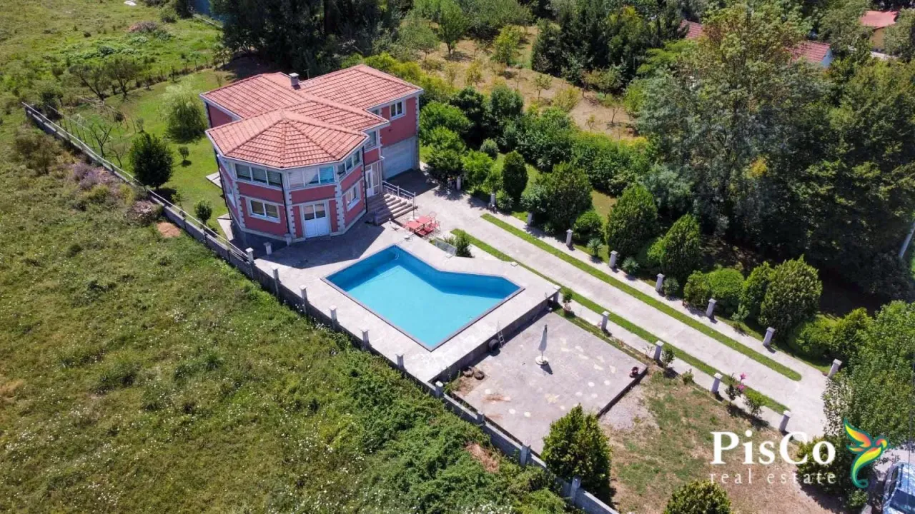 Sale, house, 340m², Danilovgrad, Crna Gora