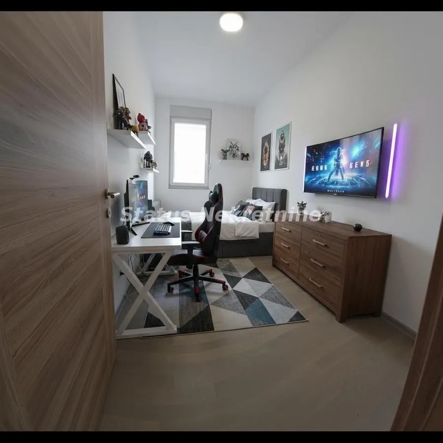 Prodaja, trosoban stan, 78m², Petrovaradin, Novi Sad