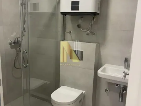 Izdavanje, trosoban stan, 63m², Sajmište, Novi Sad - image 12