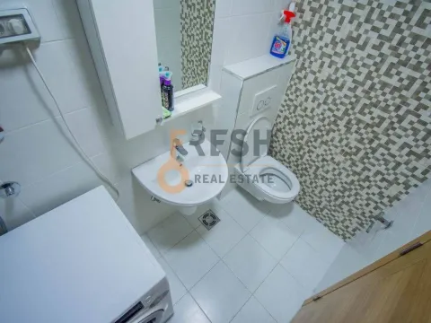 Izdavanje, dvosoban stan, 65m², City Kvart, Podgorica - image 15