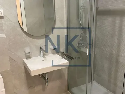 Izdavanje, poslovni prostor, 40m², Central Point, Podgorica - image 3