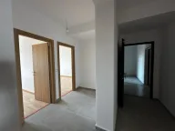 Prodaja, trosoban stan, 116m², Pobrežje, Podgorica - image 8