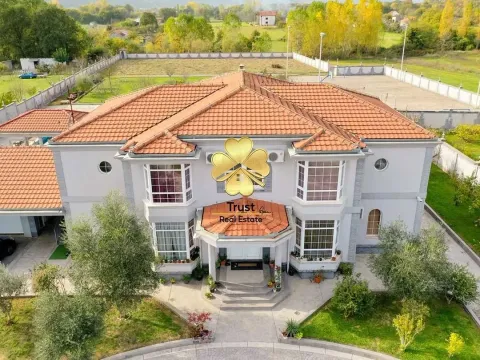 Sale, house, 560m², Begovina, Danilovgrad - image 2