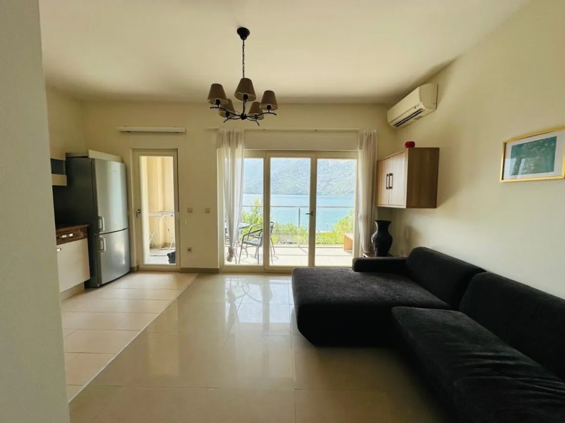 Sale, one bedroom apartment, 46m², Risan, Kotor