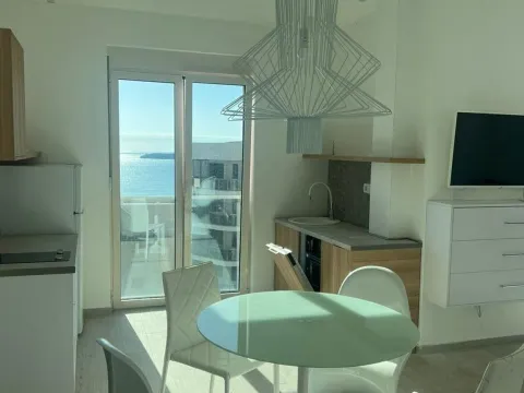 Prodaja, dvosoban stan, 73m², Bečići, Budva - image 1