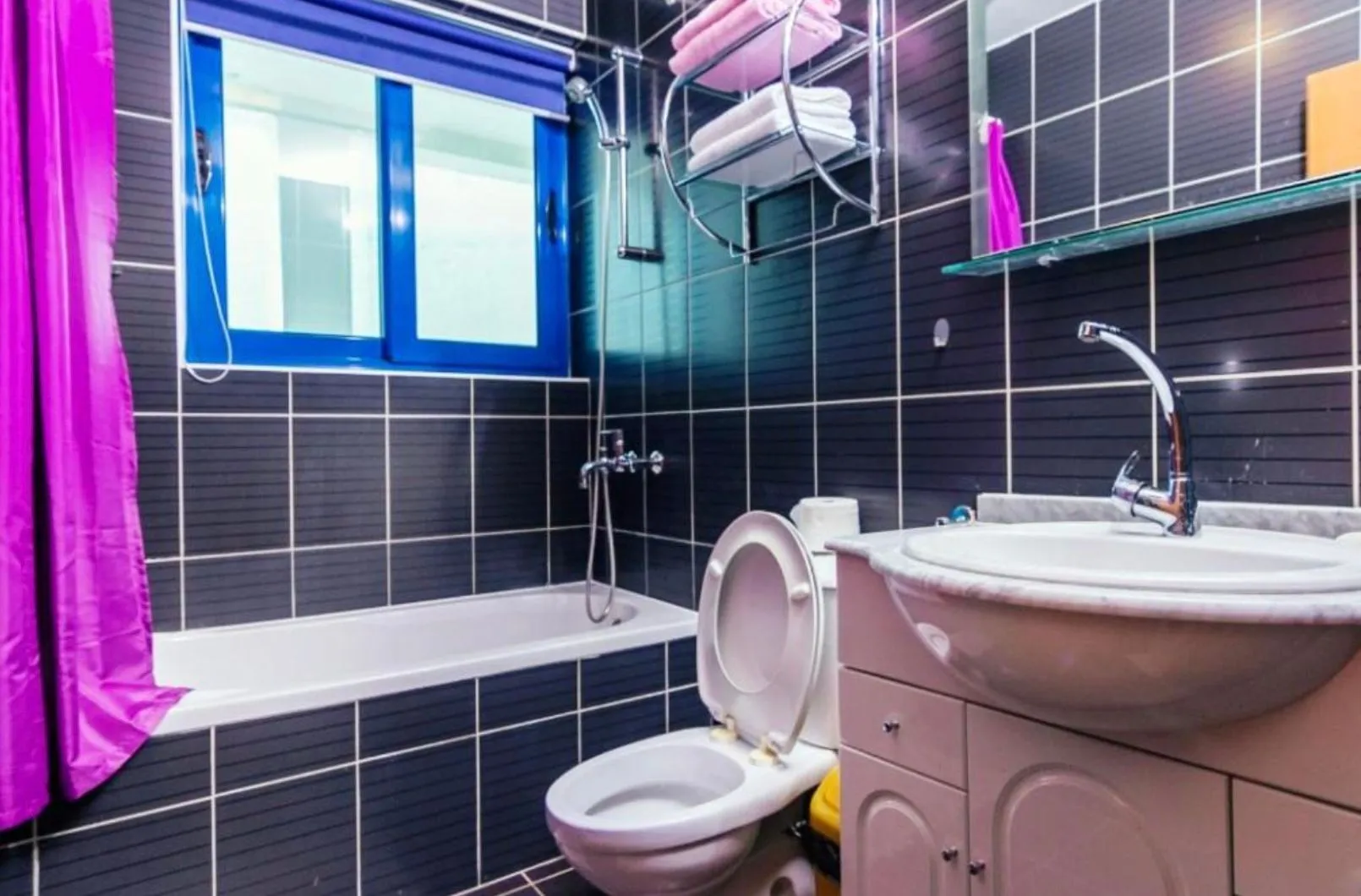 Sale, house, 280m², Đenovići, Herceg Novi