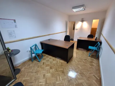 Rent, office space, 20m², Blok 5, Podgorica - image 3
