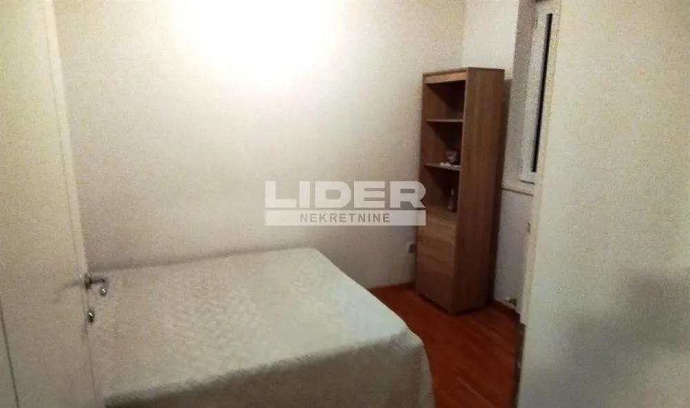 Rent, one bedroom apartment, 43m², Neimar, Vračar Sve Podlokacije