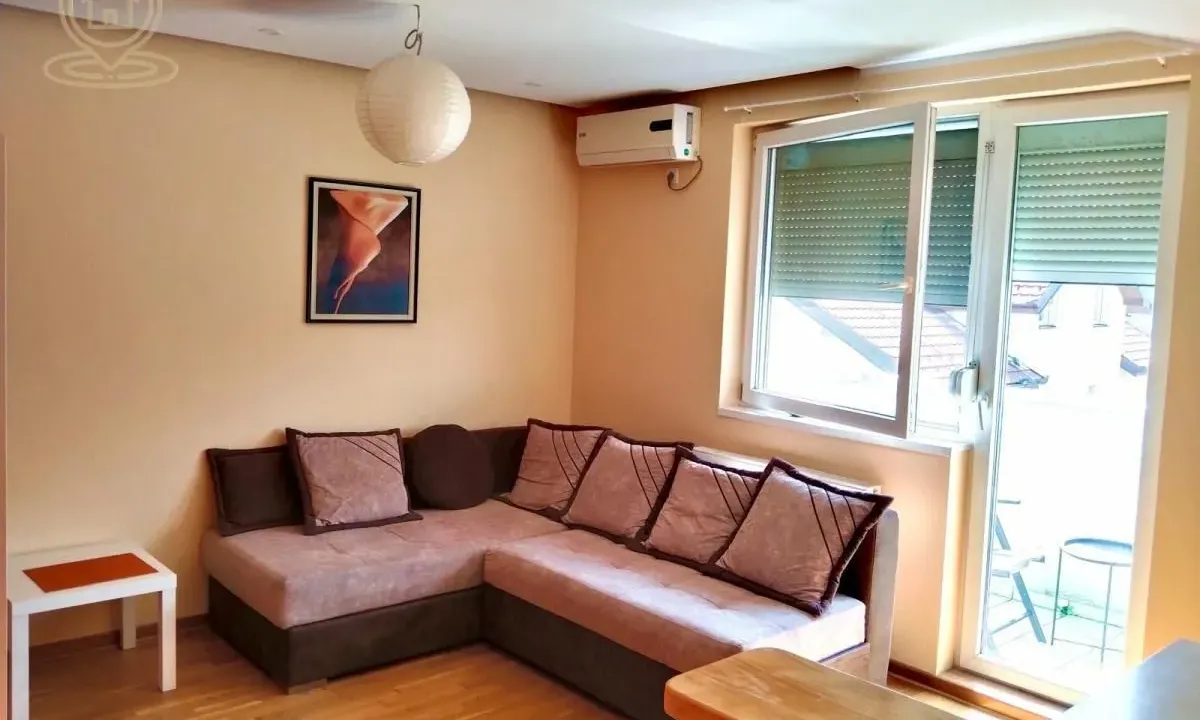 Prodaja, dvosoban stan, 40m², Krnjaca, Palilula Sve Podlokacije