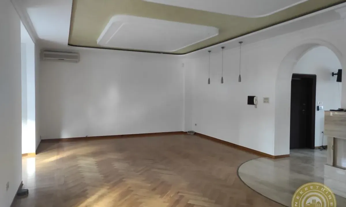 Sale, four bedroom apartment, 213m², Centar, Novi Sad