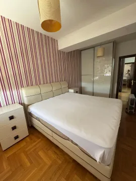 Rent, three bedroom apartment, 95m², City Kvart, Podgorica - image 7