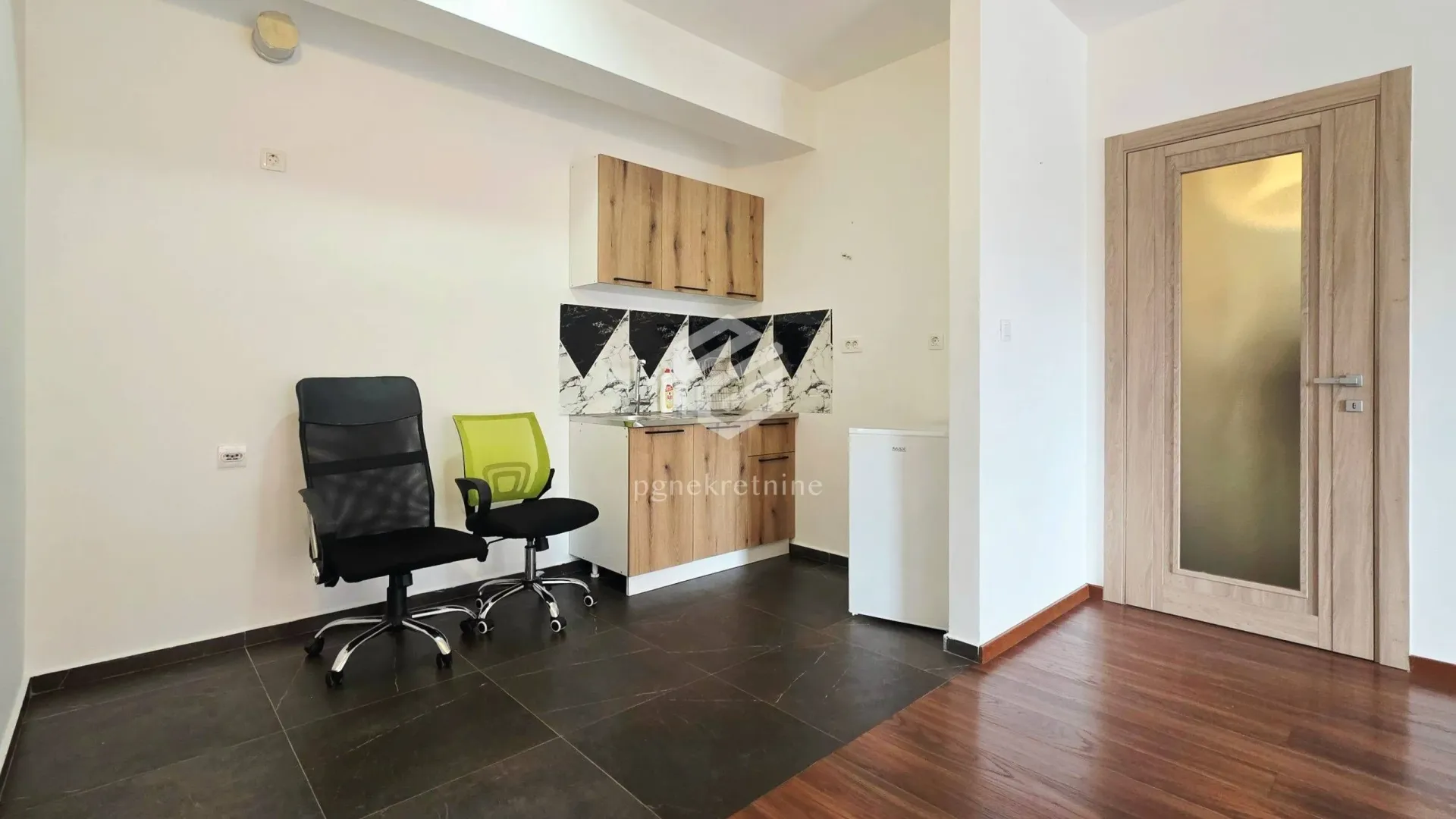 Rent, two bedroom apartment, 69m², City Kvart, Podgorica