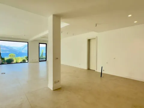 Prodaja, kuća, 350m², Centar, Tivat - image 3