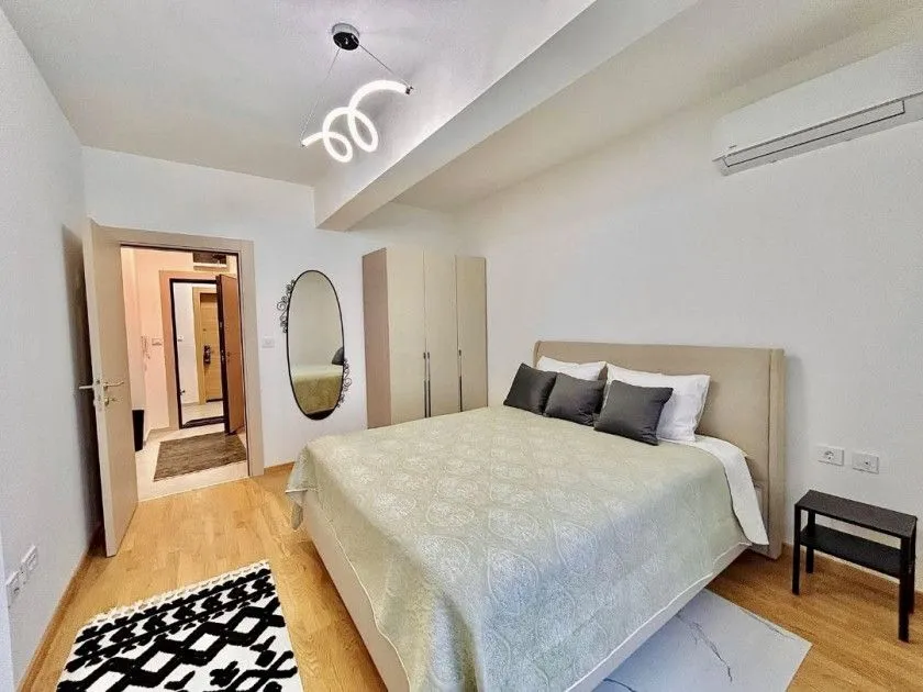 Izdavanje, jednosoban stan, 48m², Stara Varoš, Podgorica