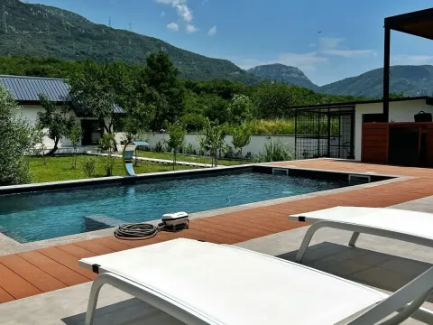 Sale, house, 180m², Radanovići, Kotor - image 3