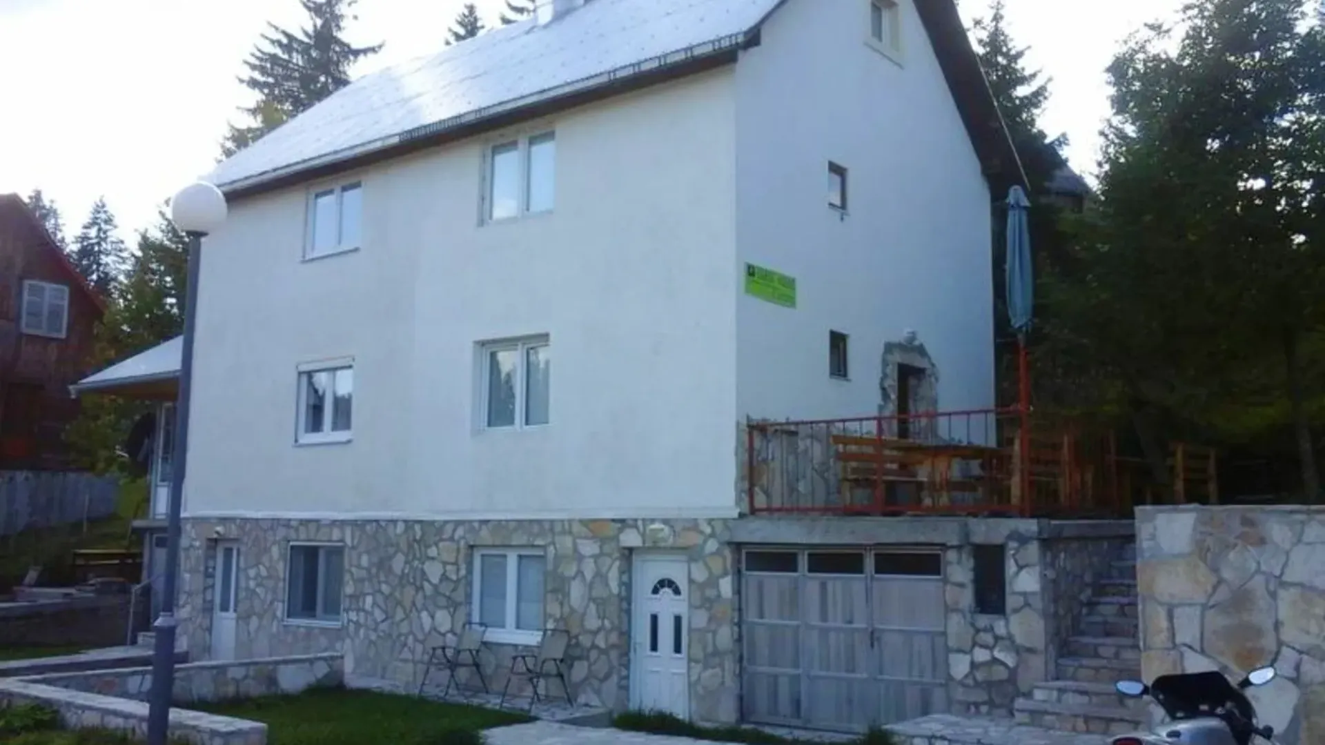 Izdavanje, kuća, 38m², Centar, Žabljak