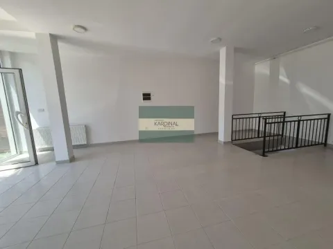 Rent, office space, 75m², Jagodina, Srbija - image 18