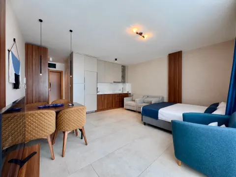 Izdavanje, garsonjera, 35m², Rafailovići, Budva - image 14