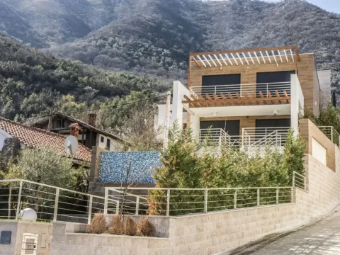 Sale, house, 371m², Stoliv, Kotor - image 17
