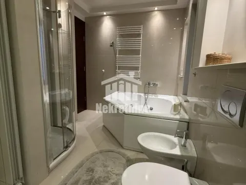 Izdavanje, kuća, 330m², Čukarica, Beograd - image 14