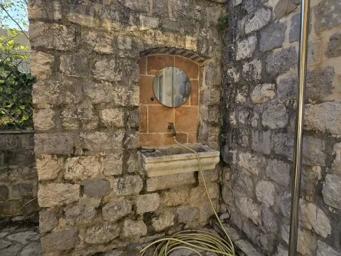 Prodaja, trosoban stan, 76m², Prčanj, Kotor - image 10