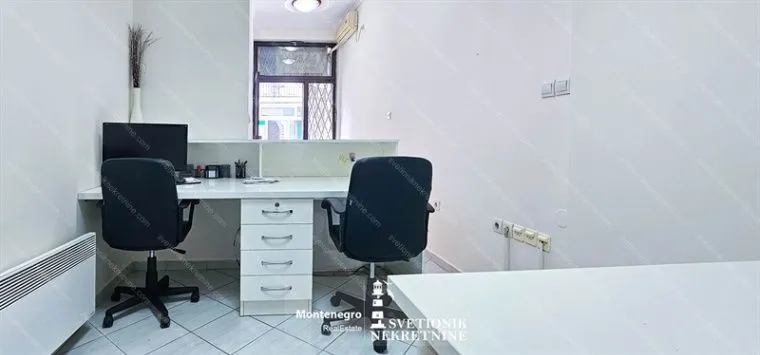 Prodaja, poslovni prostor, 25m², Igalo, Herceg Novi